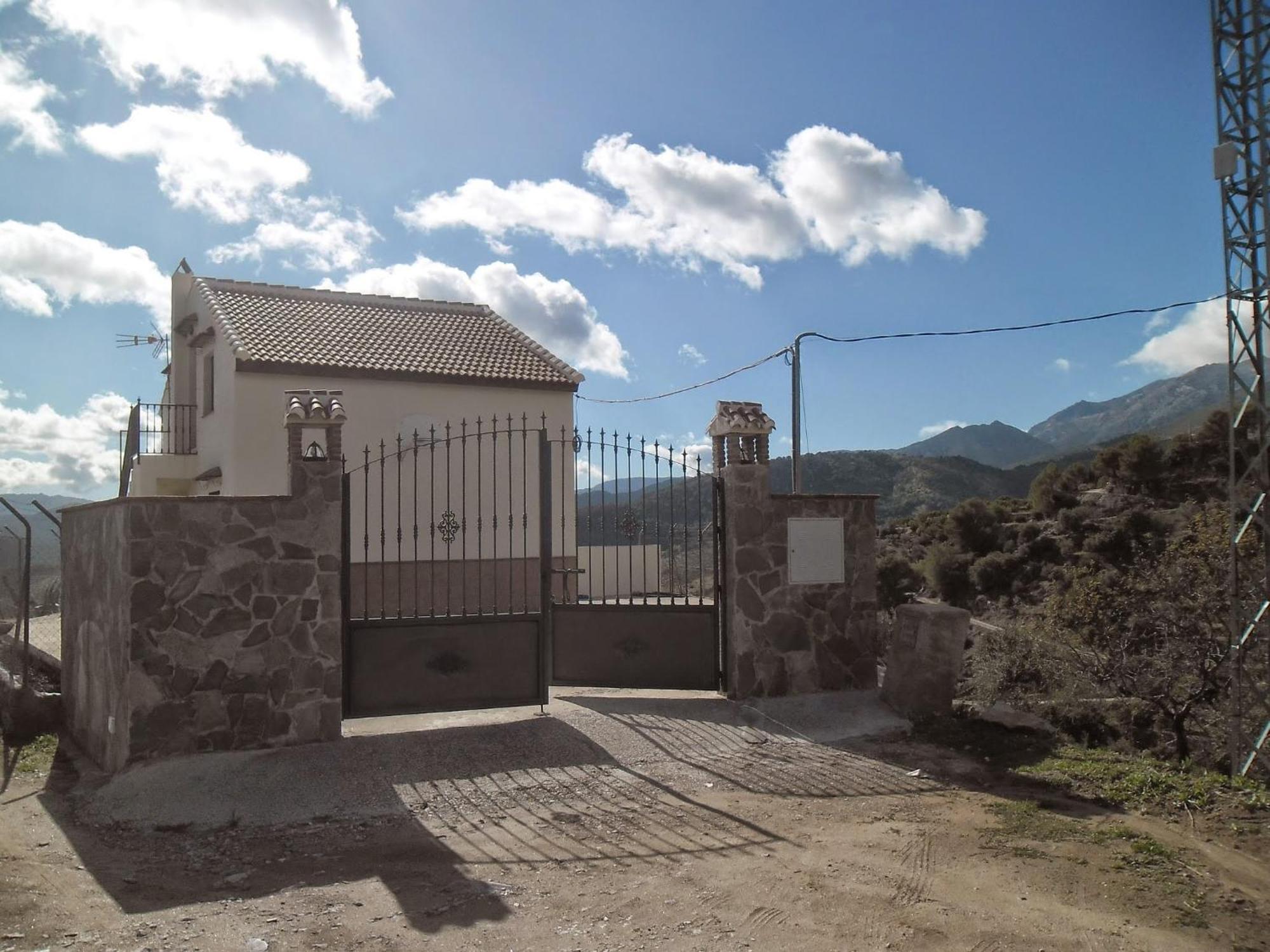 Casa Rural La Revuelta Con Las Mejores Vistas A La Naturaleza Yunquera Екстер'єр фото